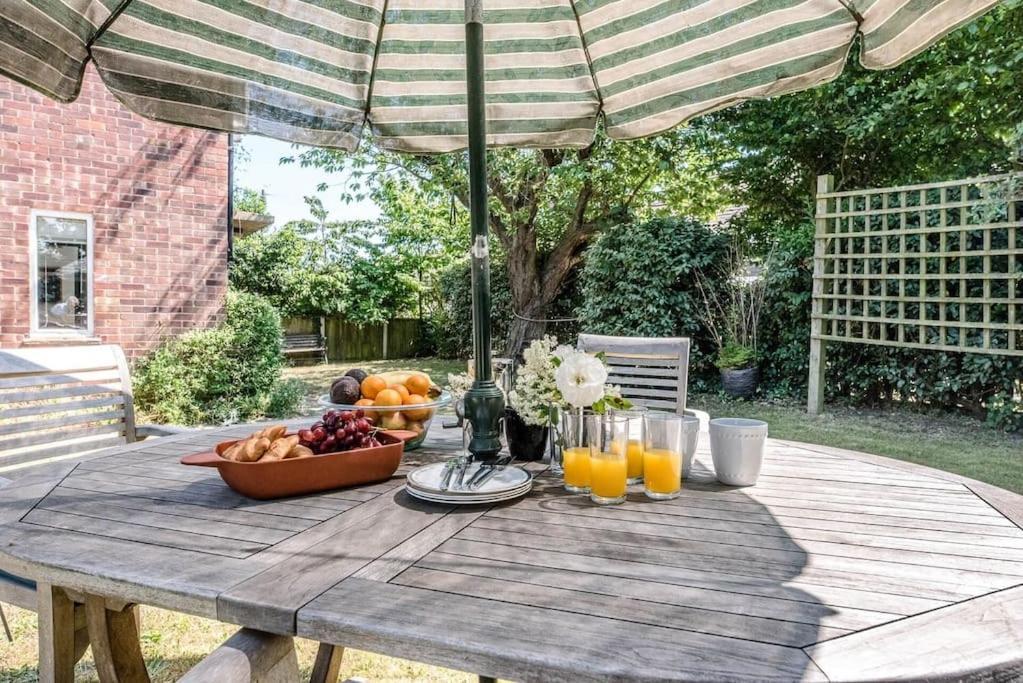 Number 27, Alderton Villa Woodbridge Dış mekan fotoğraf